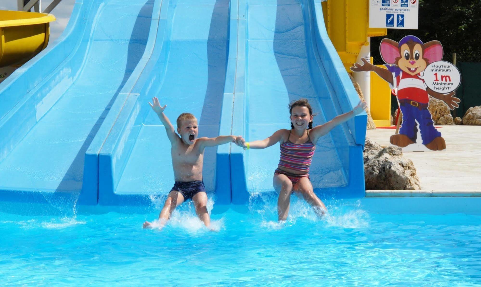 Camping Officiel Siblu Domaine De Dugny Онзен Екстер'єр фото
